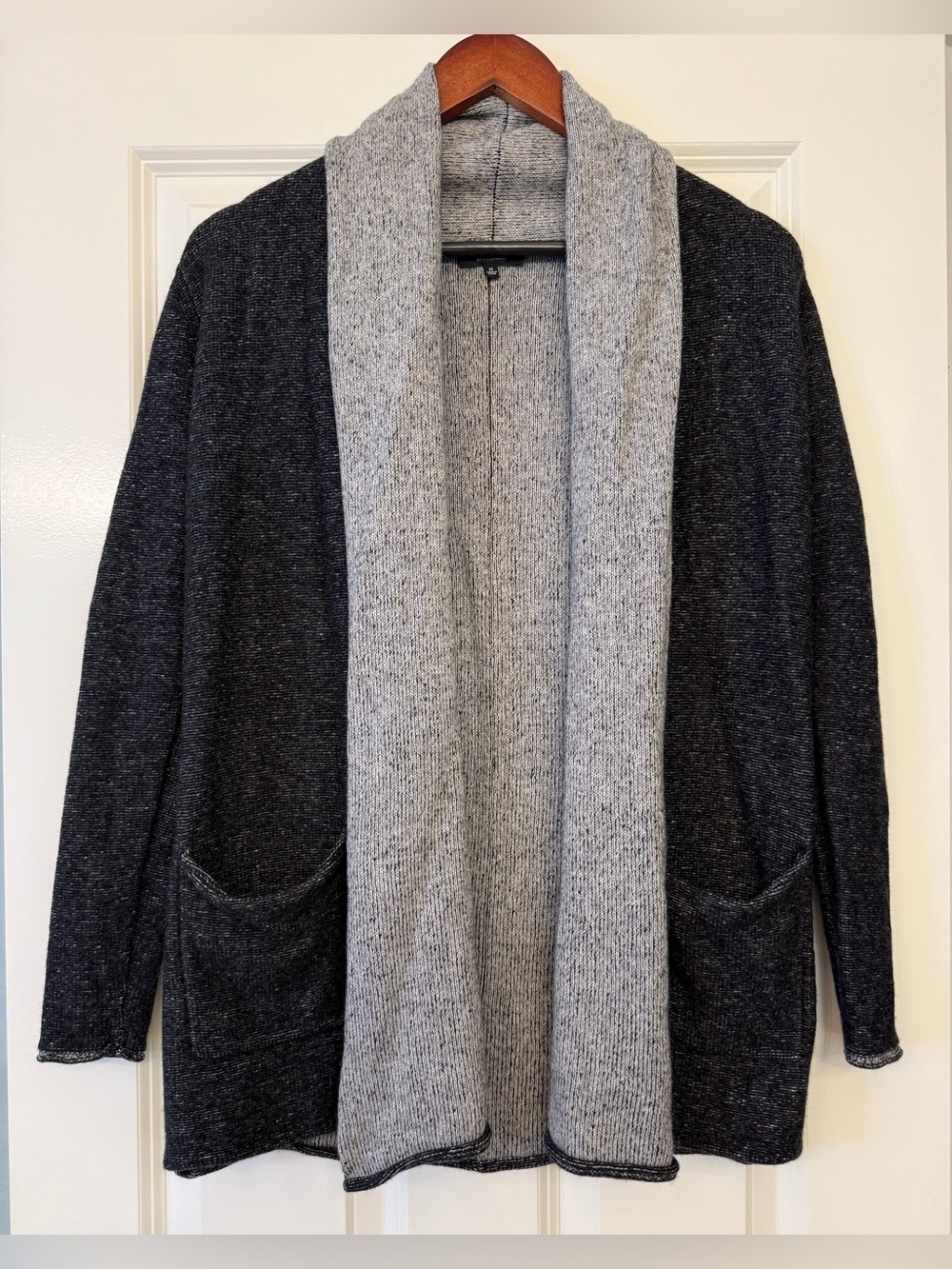Aritzia Babaton Beekman Wool Cashmere Cardigan Sweater Gray Shawl Open Pocket XS